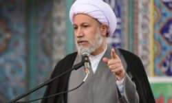 تا مردم ایران پایبند ولایت هستند استکبار هیچ غلطی نمی‌تواند، کند