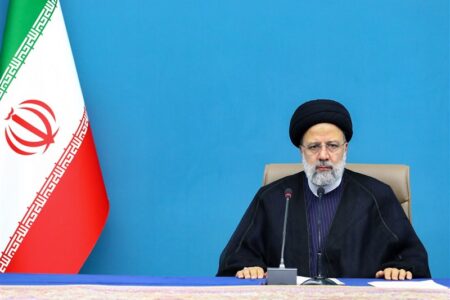 رئیسی: هدف دشمن القای روحیه یأس و ناامیدی بین مردم است