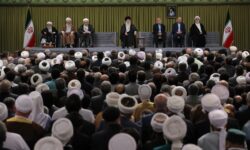 رهبر انقلاب: خواص دنیای اسلام انگیزه «تشکیل امت اسلامی» را تقویت کنند
