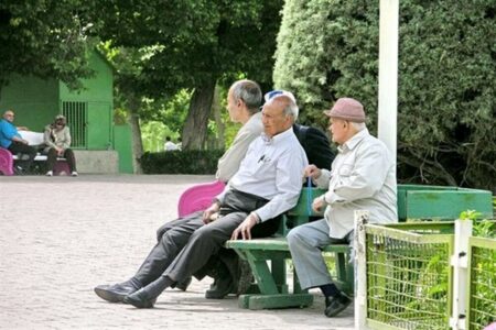 عیدی بازنشستگان چه تاریخی واریز می‌شود؟